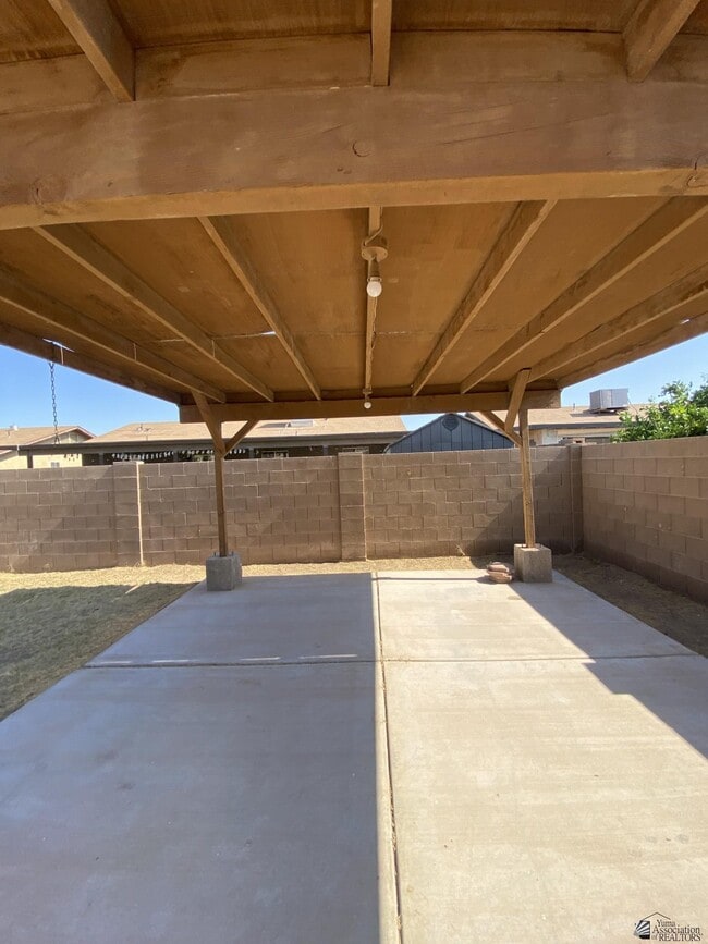 Building Photo - 4839 W 18th Ln