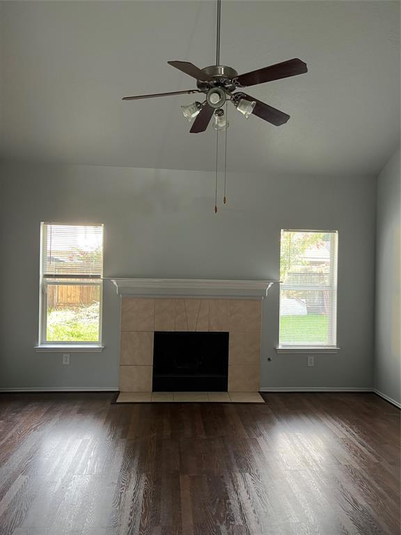 Foto del edificio - 8727 Cedar Walk Dr