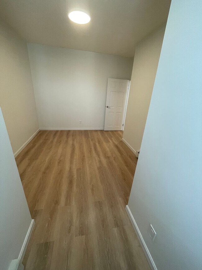 Foto del edificio - South end Amazing RENOVATED 3bed - availab...