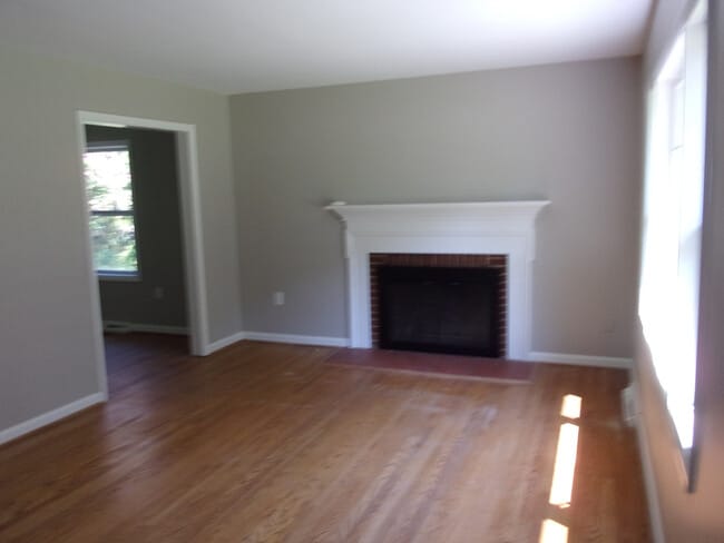 Building Photo - Skipwith Farms - Updated 4-Bedroom Home on Half-Acre Corner Lot