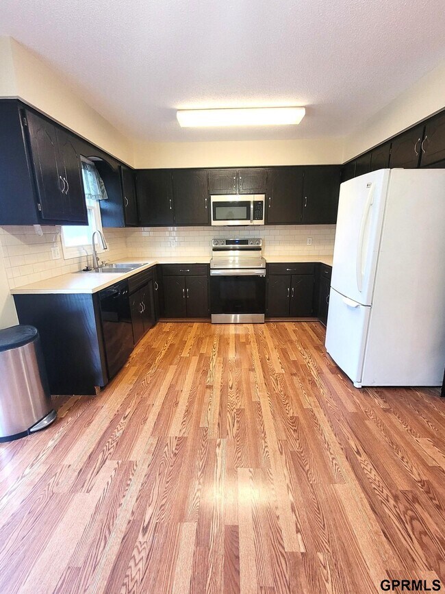 Foto del edificio - 13908 Meadow Ridge Rd