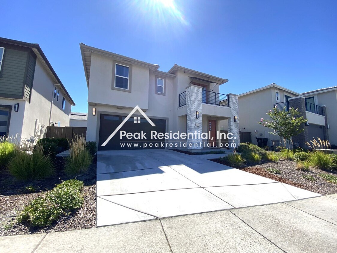 Primary Photo - Very Nice 4bd/3ba North Natomas Home with ...