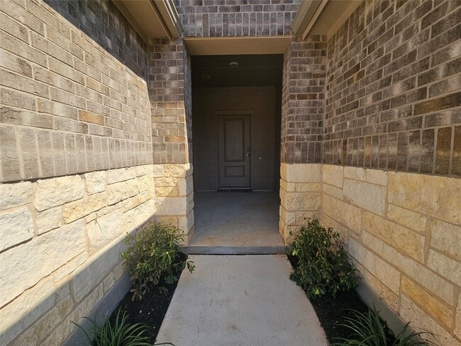 Building Photo - 417 Blanco Dr