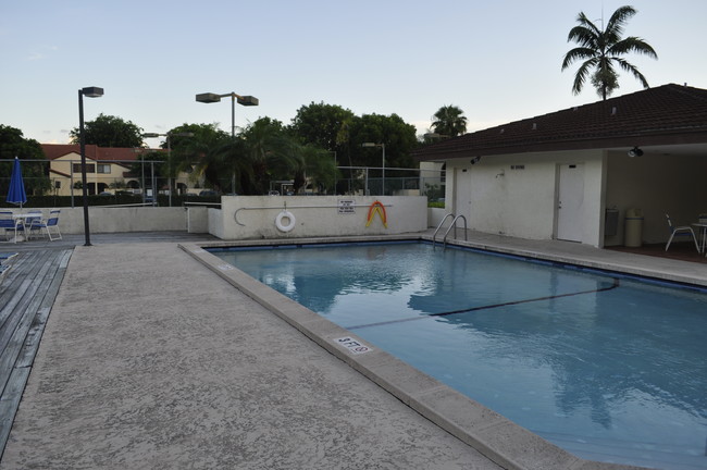 Foto del edificio - 8977 SW 123rd Ct