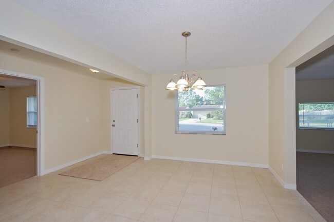 Building Photo - 7413 Navel Tree Ct