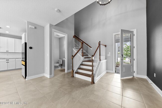 Building Photo - 11370 Newtonian Blvd