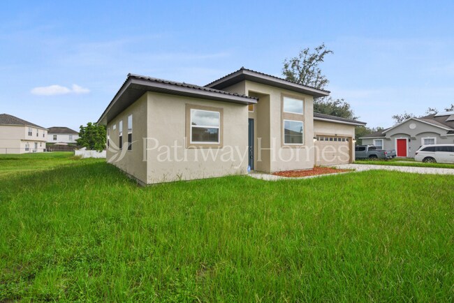 Foto del edificio - 1951 Michigan Dr