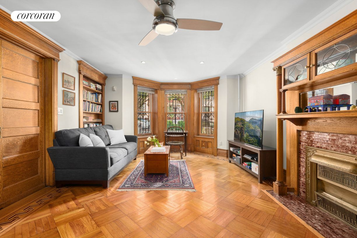 Primary Photo - 12 Sherman St