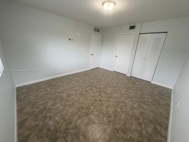 Building Photo - 15422 SW 284th St