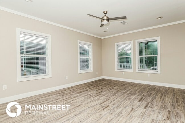 Building Photo - 839 Perez St