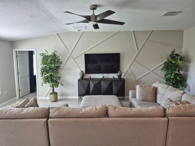 Foto del edificio - Meticulously maintained home in desirable Cypress Mill