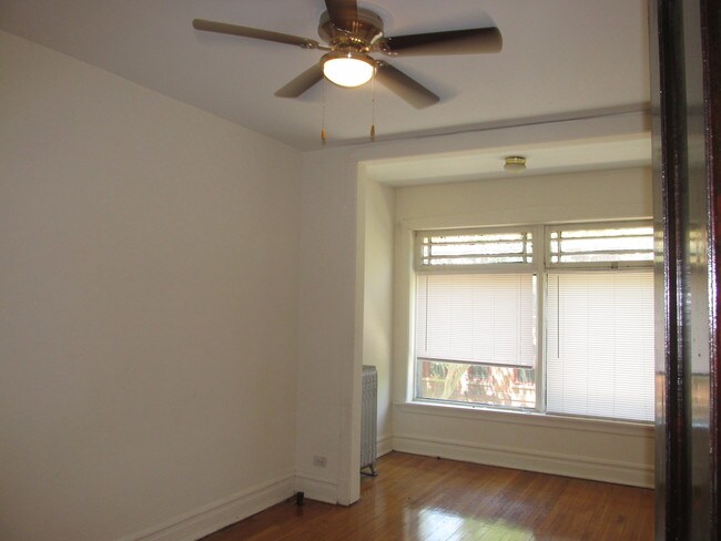 Building Photo - 1509 E 54th St