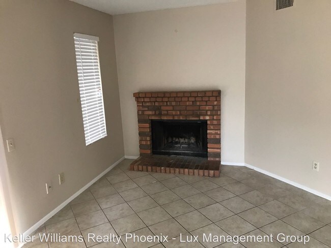 Building Photo - 7022 S 43rd Way