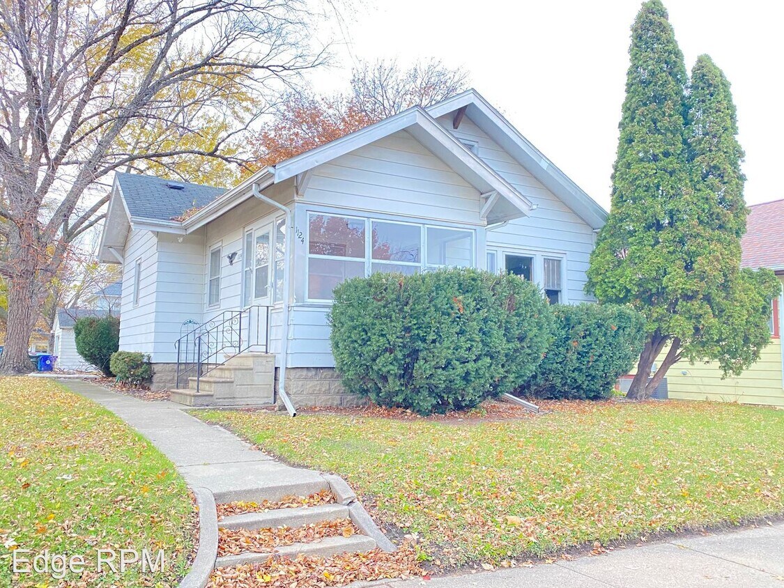 1124 Western Ave, Waterloo, IA 50702 House Rental in Waterloo, IA