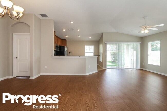 Foto del edificio - 11611 Addison Chase Dr