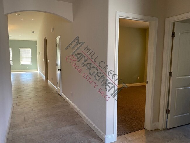 Foto del edificio - Beautiful 3 bedroom/2 bath home in northwe...