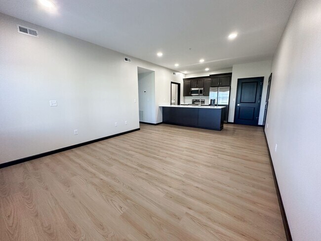 Foto del edificio - New! Beautiful 2 Bed, 2 Bath Apartment in ...