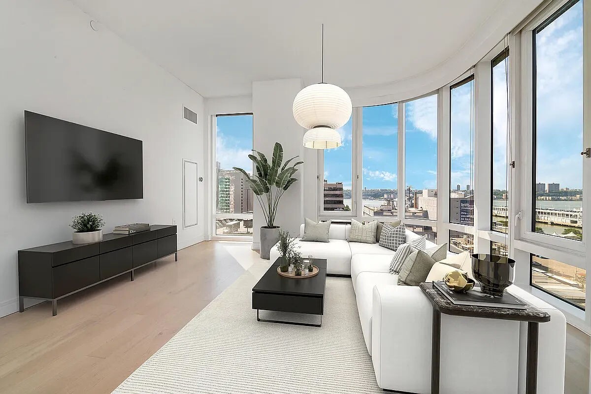 572 Eleventh Avenue - Room for Rent in New York, NY | Apartments.com