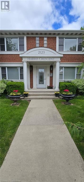 Photo du bâtiment - 2123 Harris Crescent