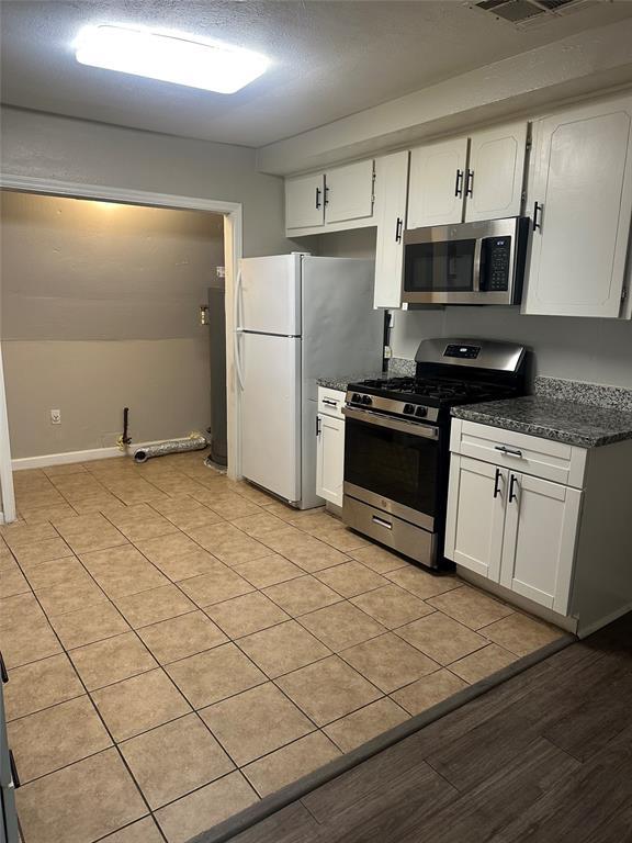 Foto del edificio - 3208 Scotch Moss Ln