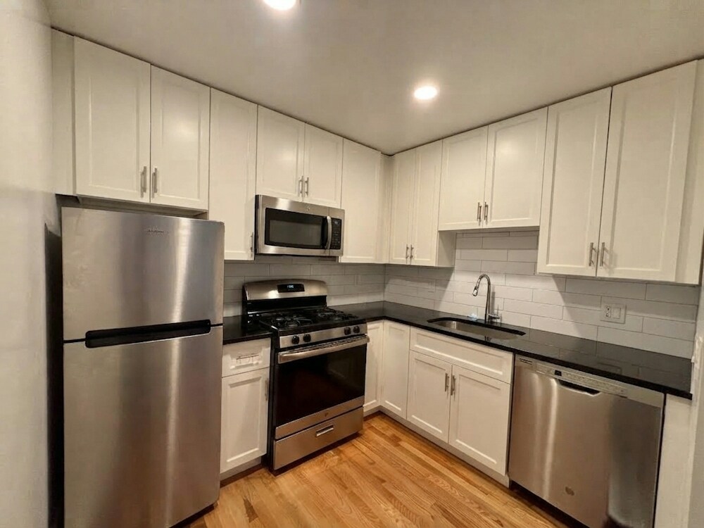 Foto del edificio - 6954 N Sheridan Rd