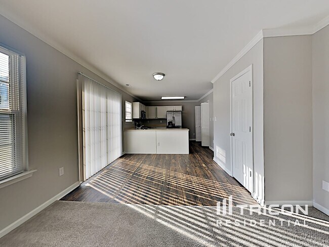 Building Photo - 712 Wilderness Trail Dr