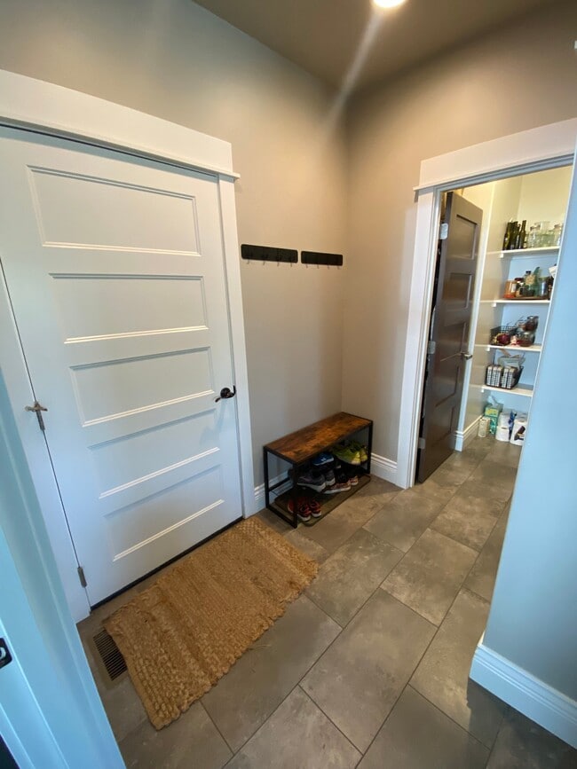 Foto del edificio - 3319 S 26th Ave