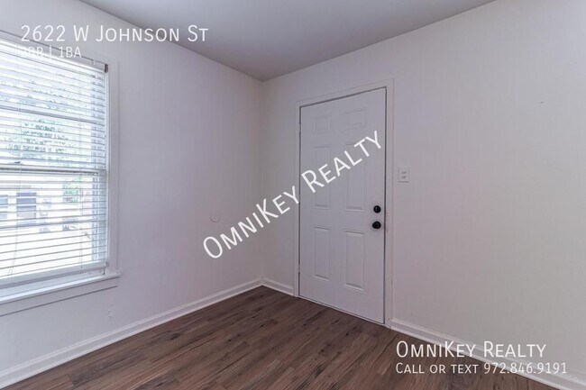 Foto del edificio - 2622 W Johnson St