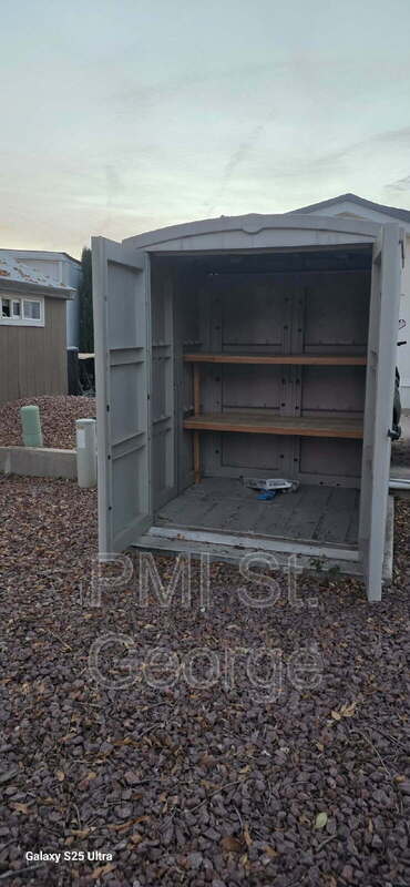 Foto del edificio - 2990 E Riverside Dr