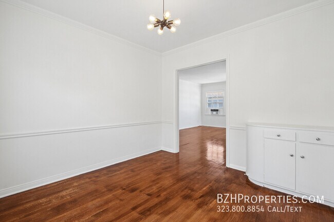 Foto del edificio - 1047 1/2 S Holt Ave-