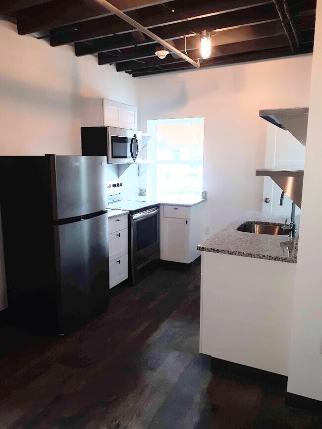 Foto del edificio - 517 E Martin Luther King Blvd