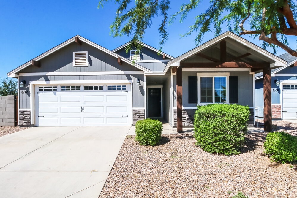 Foto principal - 5112 S 23rd Ave