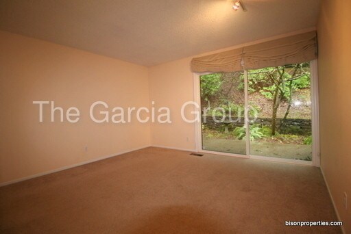 Building Photo - 4816 SW Caldew St