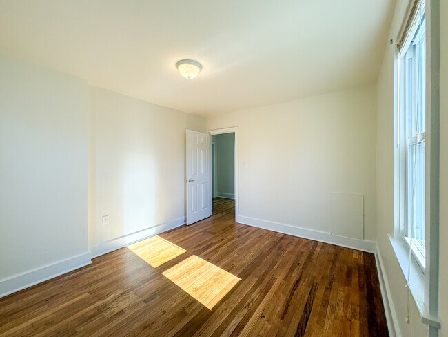 Foto del edificio - 520 Hollingsworth Ave