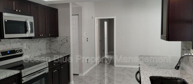 Building Photo - 15120 Trail Creek Pl