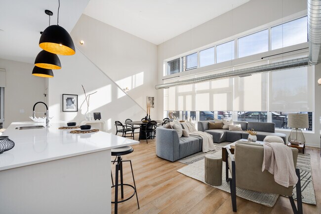 Foto del edificio - 3207 N Narragansett Ave