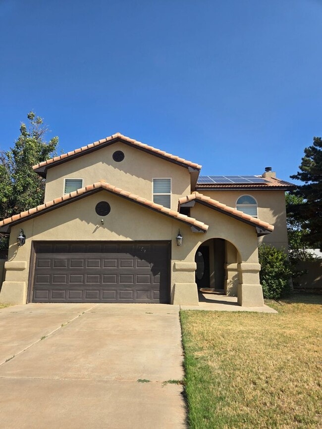 Building Photo - 231 Olive Dr