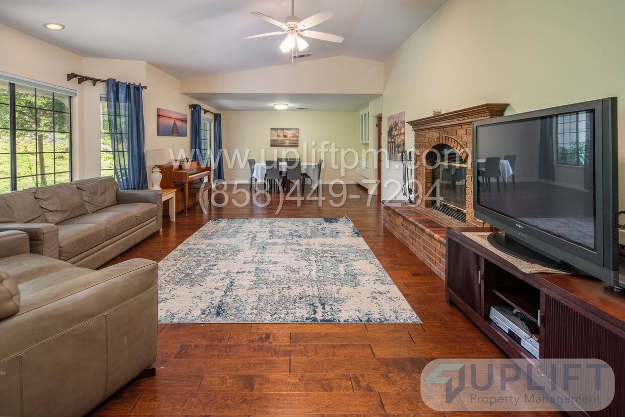 Foto principal - 3 Bedroom 3 Bathroom (+office) in Ramona C...