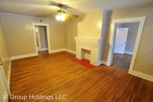 Building Photo - 2 br, 1 bath House - 1306-1308 8th Ave #6