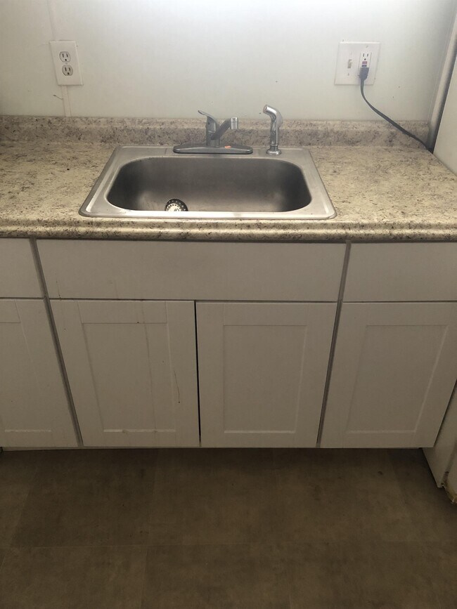 Foto del edificio - 40-44 E High St