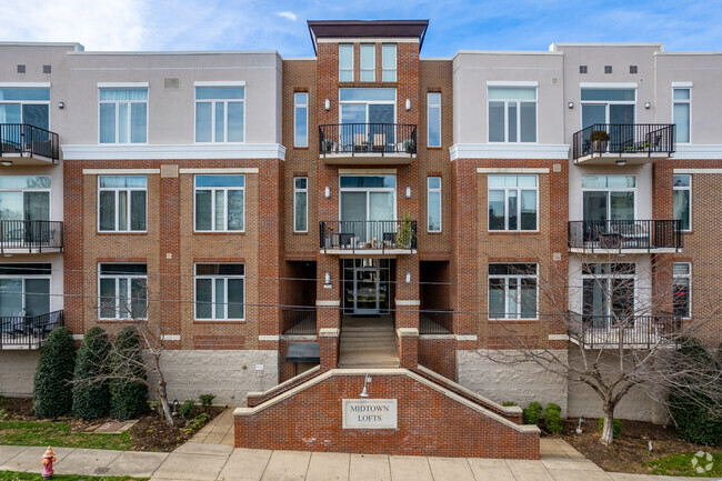 Entrada - Midtown Lofts