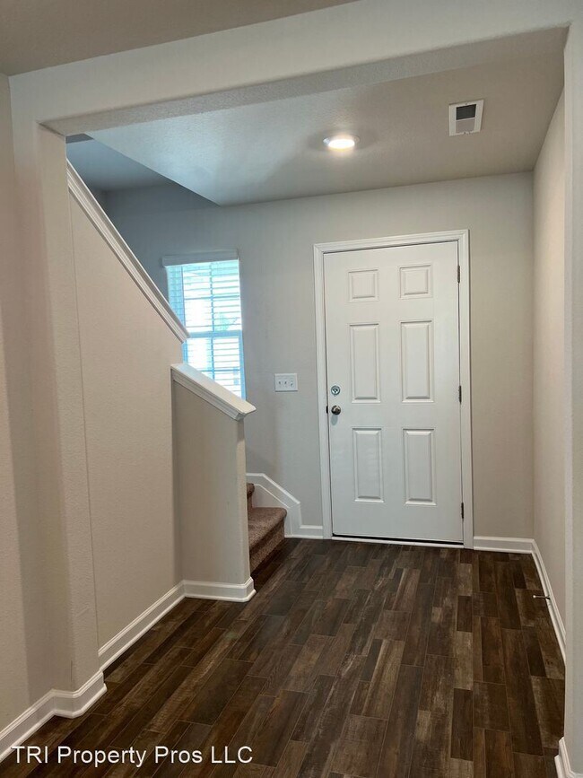 Building Photo - 3 br, 3 bath House - 4715 Hazelburn Drive