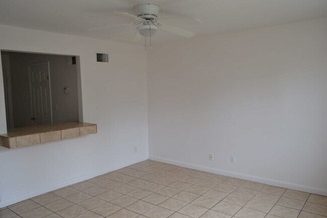 Foto del edificio - Apartment for Rent