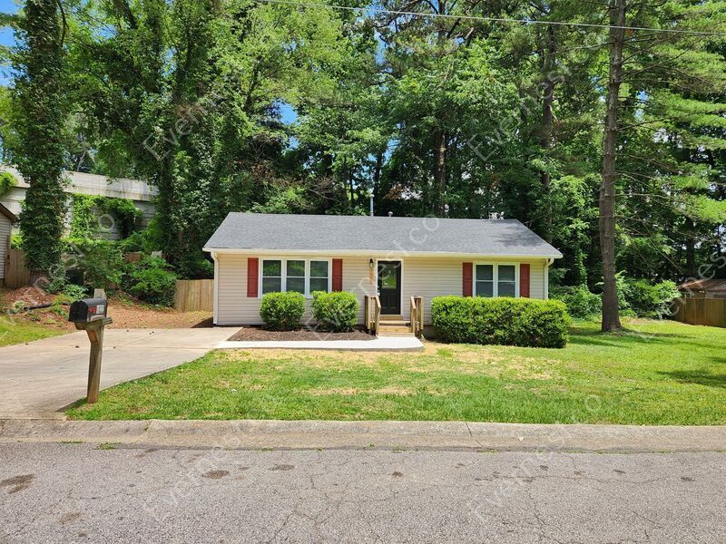 Primary Photo - 1022 Springdale Dr