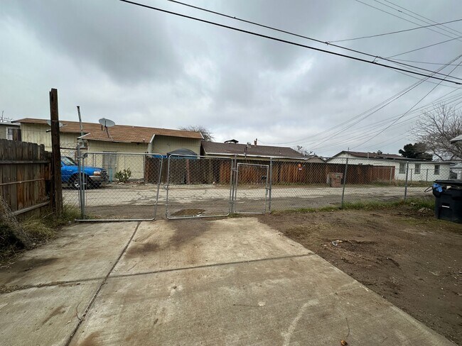 Foto del edificio - Cozy Home for Rent