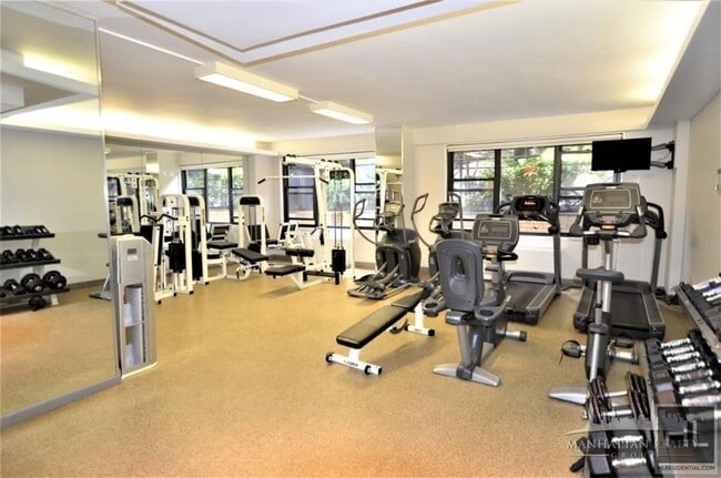 Building Photo - EAST 49 STREET