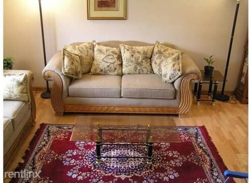 Foto principal - 55 Littleton Rd
