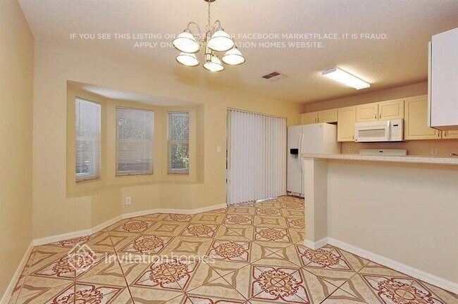 Foto del edificio - 6144 Skylarkcrest Dr