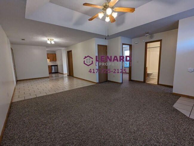 Foto del edificio - 3 Bedroom Duplex Ready for Move In!