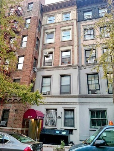 Building Photo - Upper West Townhouse 9 Apartments